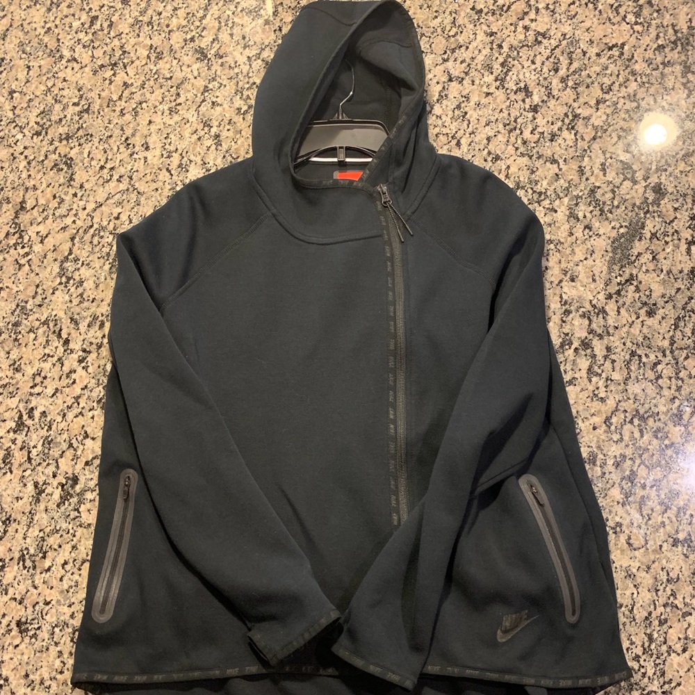 New Nike sportswear tech fleece zip up hoodie